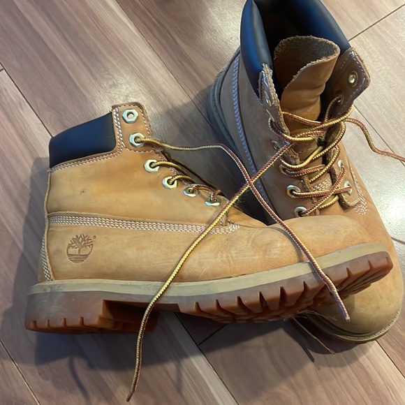Timberlands - Picture 2 of 3